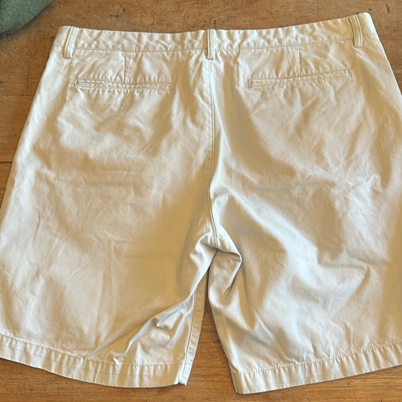 EUC Bonobos khaki shorts classic preppy flat front waist 40 - Picture 5 of 10